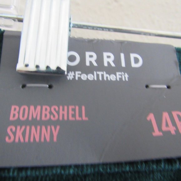 Torrid Feel the Fit----Bombshell Skinny - Picture 3 of 8